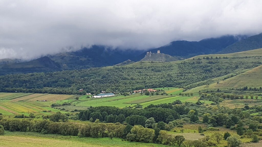 Cu bicicleta prin capitalele de pe malul Dunării