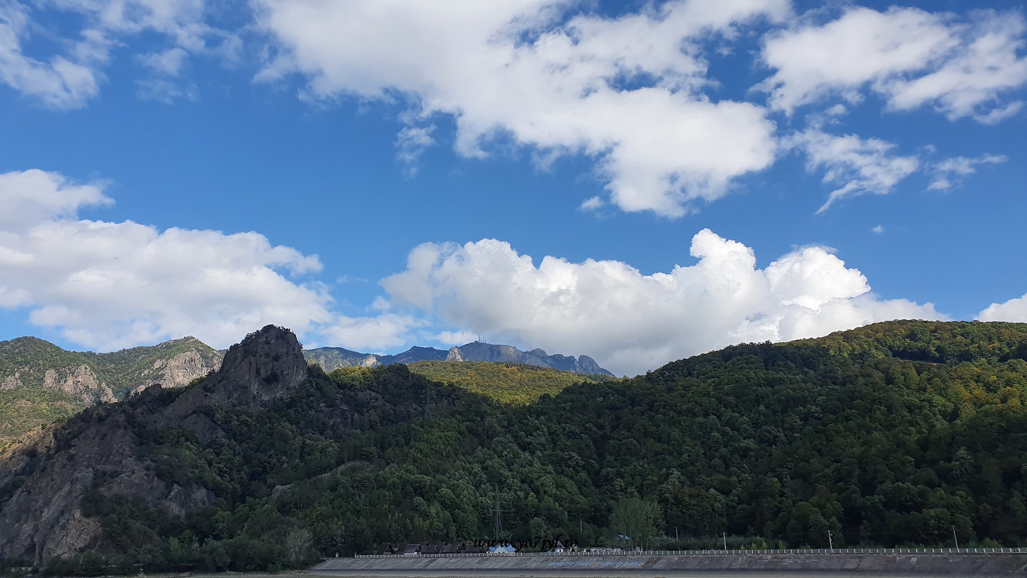 O zi de toamnă pe Drumul Regelui