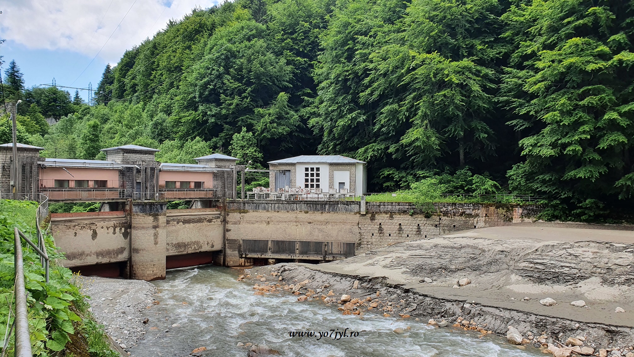 Capriciile vremii dintr-o vară în Munții Bucegi