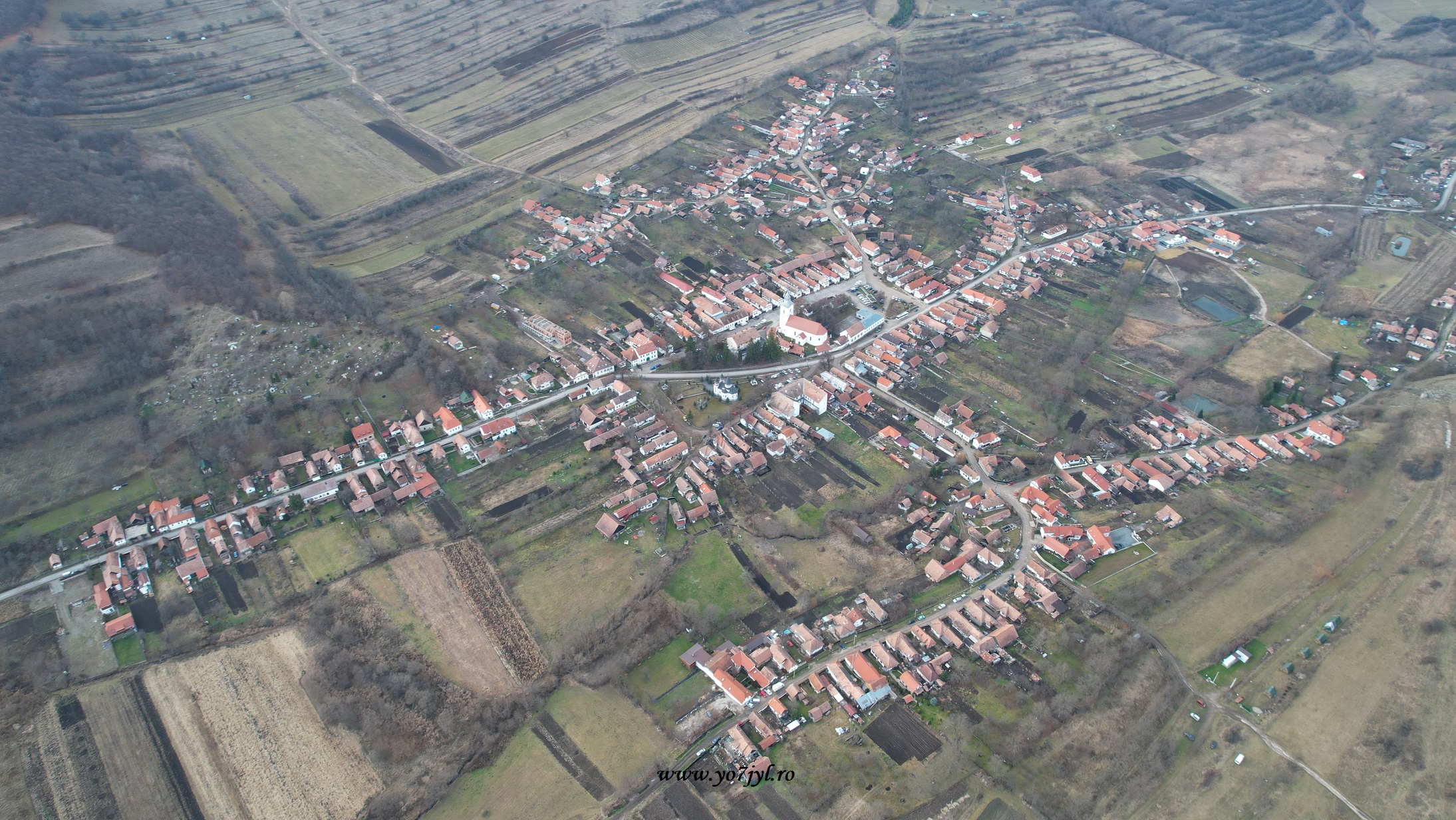 Prin Transilvania sau țara de peste pădure