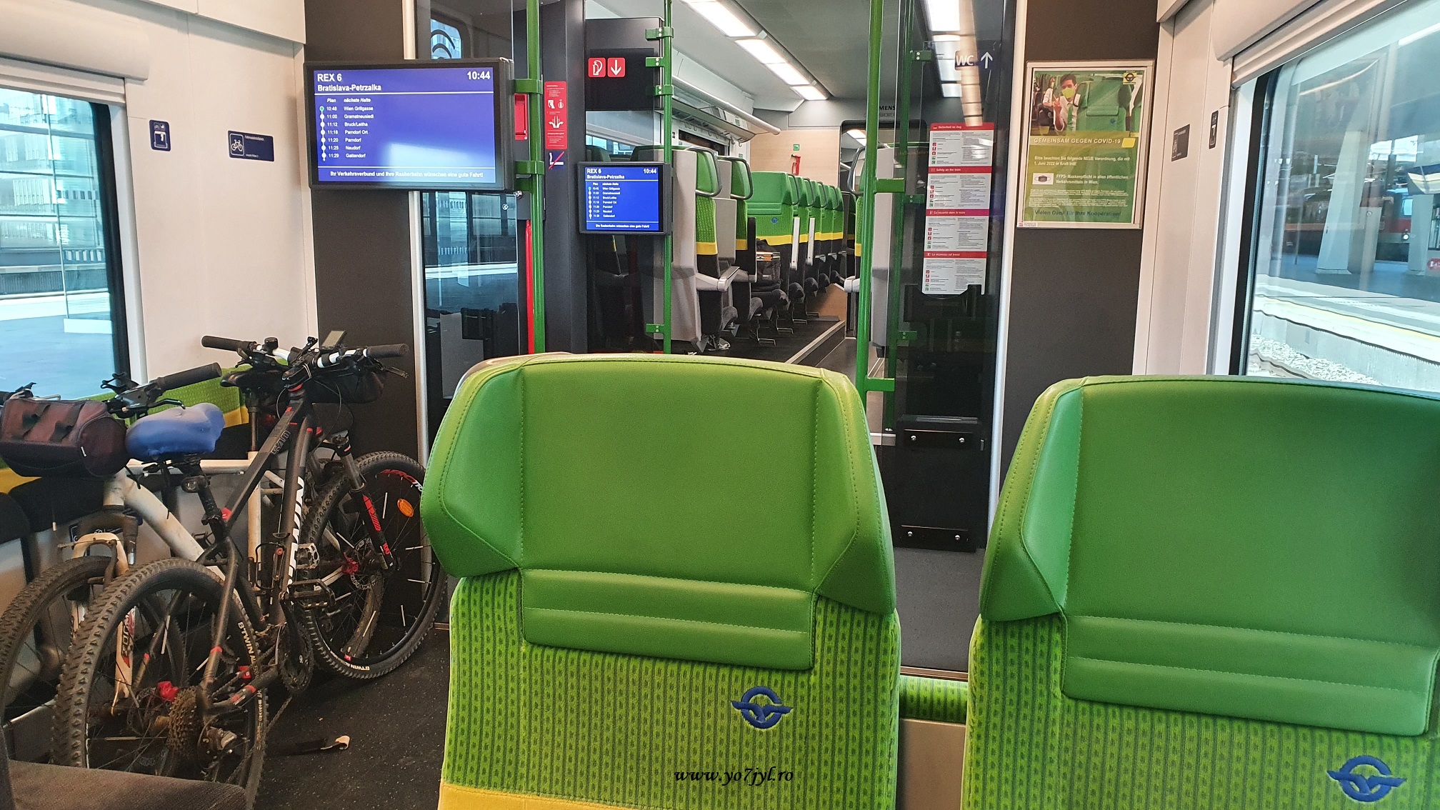 Cu bicicleta prin capitalele de pe malul Dunării
