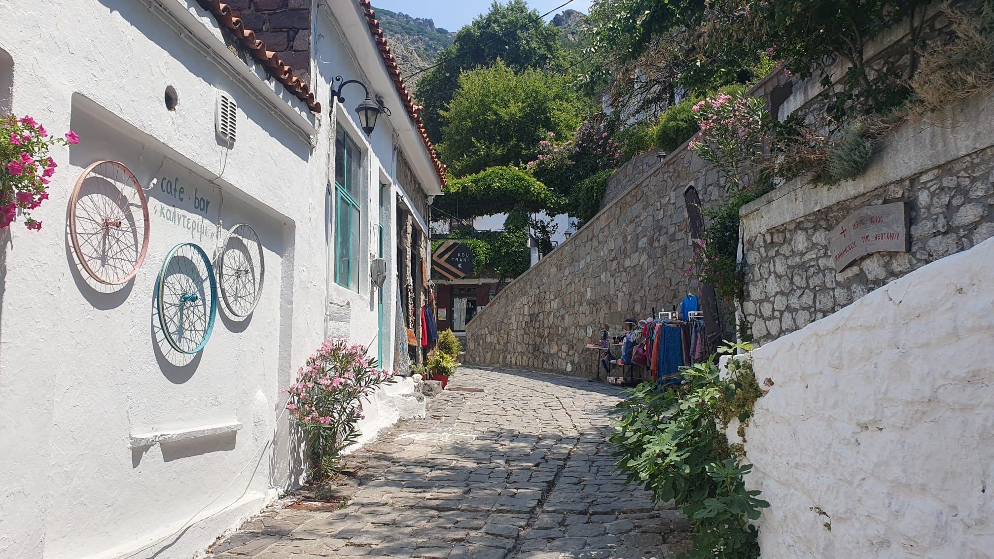 Insula Samothraki – O piramidă vulcanică din Marea Egee