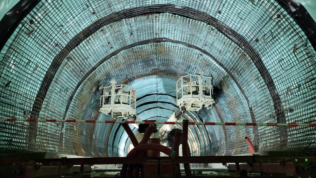 Ziua Porților deschise la Tunelul Tigveni - Luminița de la capătul unei autostrăzi - UPDATE