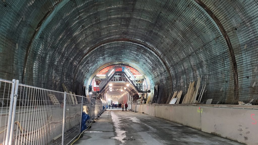 Ziua Porților deschise la Tunelul Tigveni - Luminița de la capătul unei autostrăzi - UPDATE