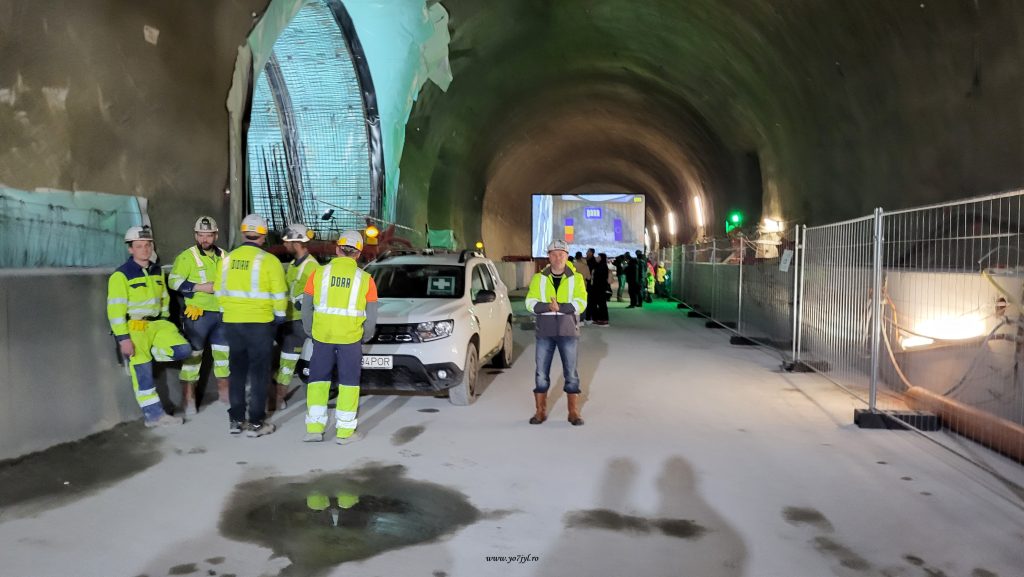 Ziua Porților deschise la Tunelul Tigveni - Luminița de la capătul unei autostrăzi - UPDATE